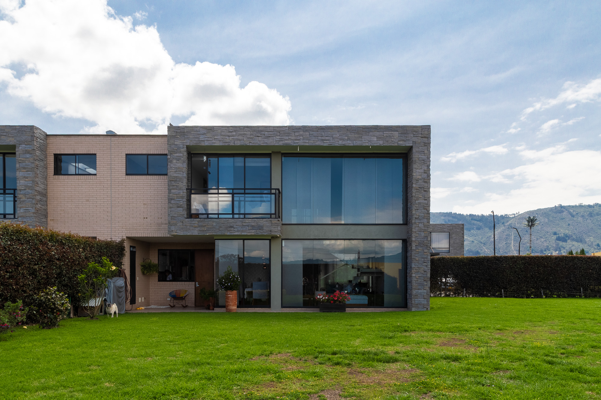 SerratoC32-13-HDR.jpg